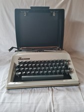 Kofferschreibmaschine  Triumph