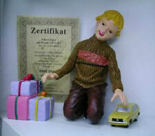 SCHUCO Piccolo 2003 Junge mit GOLF I auf nur 1.000 Stück limitiert - gelb - NEU