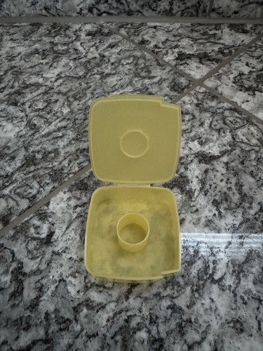 Tupperware 32 - e,