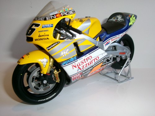 Valentino rossi honda nsr - rossi,