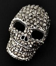 Totenkopf Brosche Anstecknadel Strass Kristall Skull Skelet Anhänger Biker m12