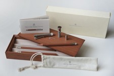 Perfekter Bleistift, Graf von Faber Castell, platiniert mit 2 Ersatzstiften