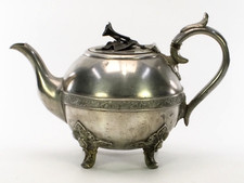 Antike englische Teekanne