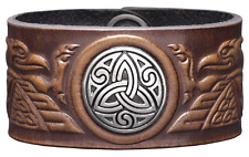 Lederarmband 36MM mit Prägung Keltische Vögel und Concho Trinity