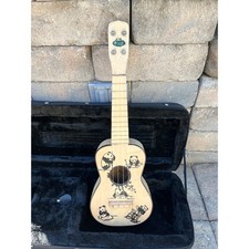 Vintage Regal Panda Soprano