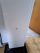 Weisse Flurgarderobe