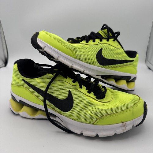 Size nike reax run - 6.5y, 9