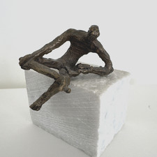 Bronze Skulptur Der Denker  auf Marmor Sockel nach Auguste Rodin