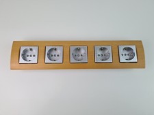 Düwi Arcada 5 Fach Abdeckrahmen Buche Echtholz + 5 Steckdosen Silber / Chrom