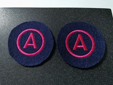 2x Vintage Feuerwehrabzeichen