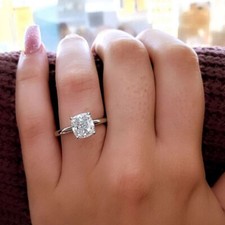 2,50 Karat Kissen Solitär