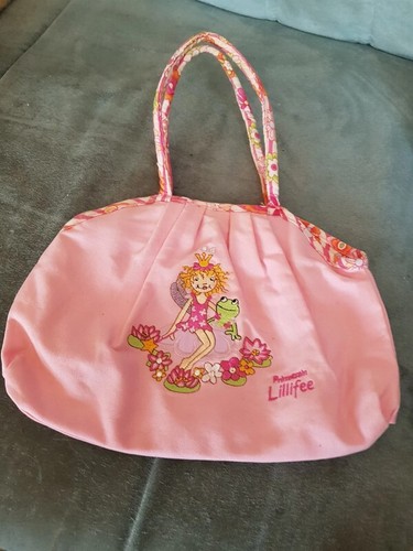 Kindertasche und zahnpflegeset - und,