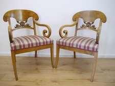 Biedermeier Sessel Stühle mit Delphinen 2 Stück in Mahagoni 1820 neu gepolstert