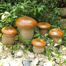 Pilz aus Naturstein Dekoration Steinfigur Gartendeko Stein Feldstein Pilzstein