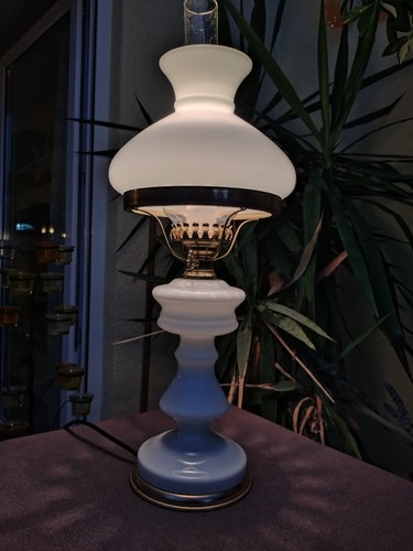 Alte petroleumlampe - alte,