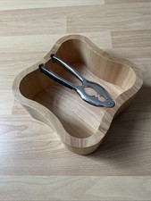 Continenta Nussschale mit Qualitätsknacker Nussknacker Nussöffner 24,5 x 24,5cm