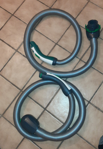 Stück elektrosaugschlauch - 2,