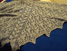 Schultertuch handgestrickt