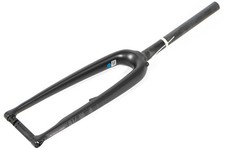 Focus Mares Disc Gabel 1 1/8" - 1 1/4" tapered Carbon Schwarz Gravel Flat Mount