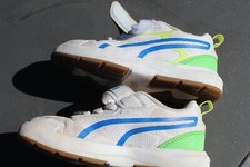 Puma-Sportschuhe/Tennisschuhe, Größe 29, Klettverschluss