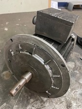 Elektromotor Weishaupt mit Flansch 0,76 kW 220/380V, 3,6 bzw. 2,1 Amp. 2820 Umd.