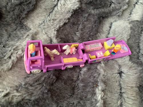 Polly pocket camper the - polly,