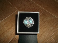 Großer Ring aus natürlichem grobem Draht, Silberdraht mit 2 Perlen 