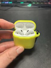 AirPods 2. Generation guter Zustand (Akku Linker AirPod Schwach) u. Schutzcase 