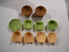 10 Körbchen in verschiedenen
