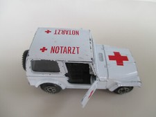Modellauto Auto Model namenlos Notarzt Jeep Wrangler