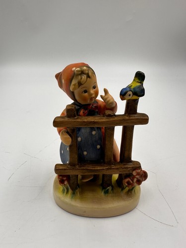 Hummel goebel figur signs - /,