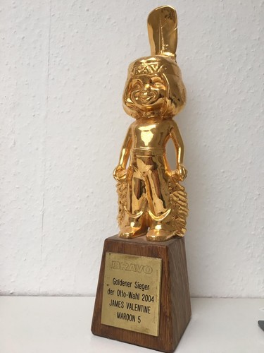 Goldener bravo otto von maroon - bravo-otto,