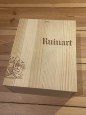 Ruinart  - Empty wooden