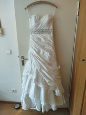 Demetrios Brautkleid für zierliche Frau