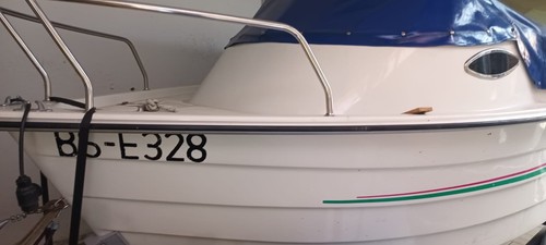 Angelboot mit motor und - angelboot,