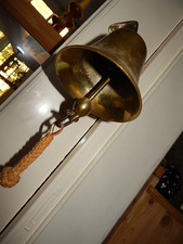 Schiffsglocke Türglocke massiv Messing Wandhalterung toller Klang guter Zustand