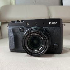 Fujifilm FinePix X30