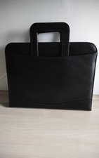 Konferenzmappe A4 schwarz Lederoptik Reißverschluss versenkbare Tragegriffe