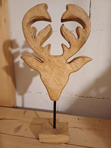 Hirschgeweih skulptur aus holz - hirschgeweih,