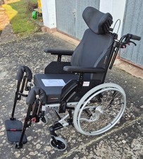 Multifunktionsrollstuhl Netti 4U CU Plus mit Sitzkissen, neuwertig