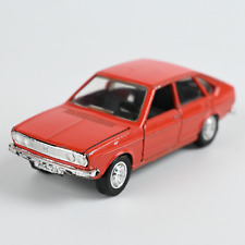 Schuco 301614 VW Volkswagen Passat 1:43 Rot 10cm 3016615 Modell-Auto Diecast