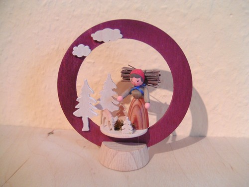 Sockelring frau mit kiepe - ", +