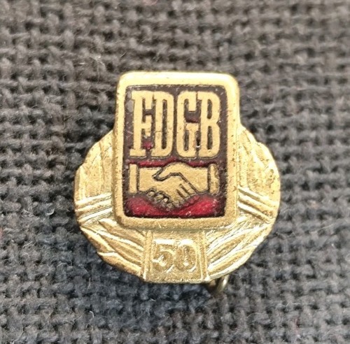 Abzeichen ddr ehrennadel - ddr:,