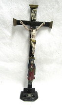 Standkreuz, Holz geschnitzt