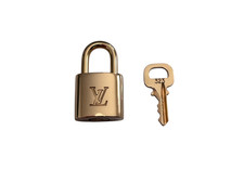 LOUIS VUITTON Vorhängeschloss