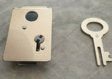 Sparschwein Schloss Eckig 30x49,5 mm  für Spardose und Missionar Dosen