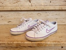 Nike Wmns Capri Sneaker weiß lila Größe 38,5 Casual Fitness