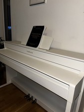 Yamaha CLP-535 Clavinova