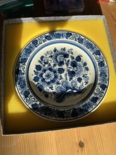 Schöner Delfter Wandteller blau Königliche Porzellanmanufaktur