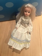 70er 80er Jahre Sindy Pedigree mit Original Sindy Sessel! Tolle Fashion!